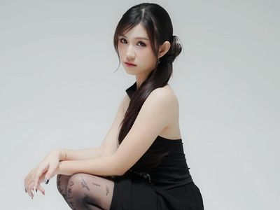 Leona Zhen, Suka Disebut Salah Circle karena Bawakan Lagu Ambyar