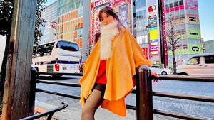 Leona Zhen membawakan lagu berbahasa daerah dengan genre yang seperti dibawakan Bella Bonita, Happy Asmara, dan Via Vallen.  Foto: Instagram @leonazhen