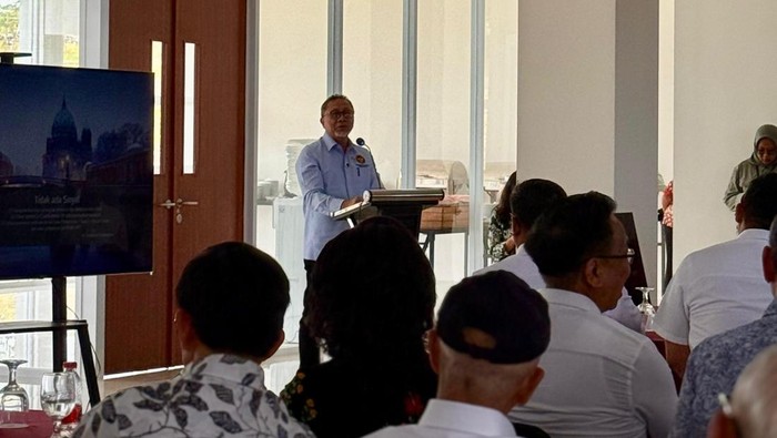 Menko Pangan Zulkifli Hasan Kunjungi Taman Sains & Teknologi Herbal