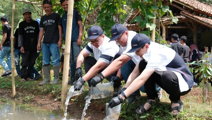 MIND ID Dorong Pengembangan Ekonomi Sirkular bagi Warga Desa Ciderum