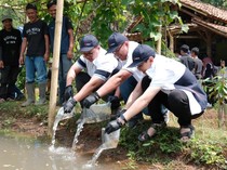 MIND ID Dorong Pengembangan Ekonomi Sirkular bagi Warga Desa Ciderum