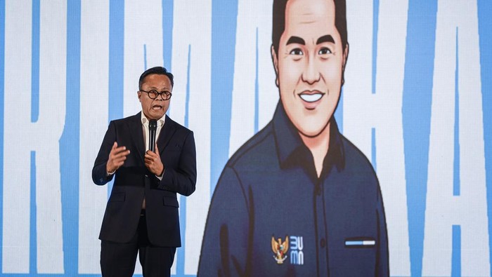 Momen Erick Thohir Pamit dari Kementerian BUMN, Sambut Tugas Baru sebagai Menpora Plt Menteri BUMN Dony Oskaria menyampaikan kata sambutan dalam acara perpisahan dan apresiasi kepada Menteri BUMN periode 2019-2025 Erick Thohir di Menara Danareksa, Jakarta, Jumat (19/9/2025). Erick Thohir secara resmi mengakhiri masa tugas sebagai Menteri BUMN dan kini mengemban tugas sebagai Menteri Pemuda dan Olahraga (Menpora). ANTARA FOTO/Dhemas Reviyanto/YU