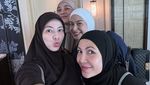 Ubin Musala Lewat! Persahabatan Adem Natasha Rizki, Dian Ayu hingga Nina Zatulini