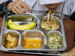 Jabar Hari Ini: 569 Pelajar Jadi Korban Keracunan MBG di Garut