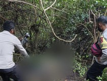 Makam Jasad Perempuan yang Ditemukan Membusuk di Sungai Manggarai Dibongkar