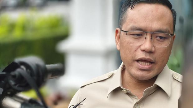 Presiden Prabowo memanggil Menkeu Purbaya dan Dirut Pertamina Simon ke Istana Kepresidenan. (Firda Cynthia/detikcom)