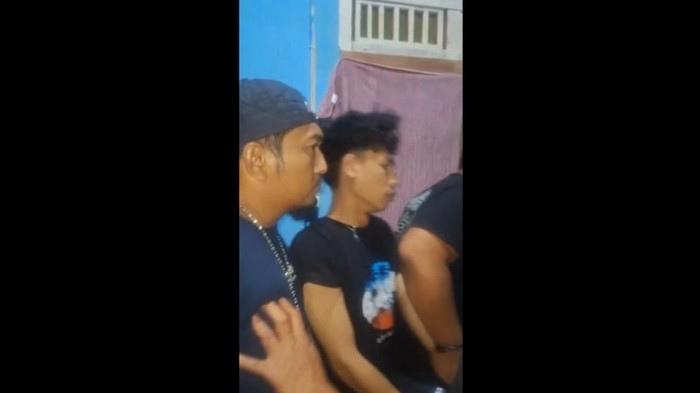 Pria berinisial A ditangkap polisi di Bengkulu setelah diduga membunuh pemuda MY di Cilincing. (dok.istimewa)