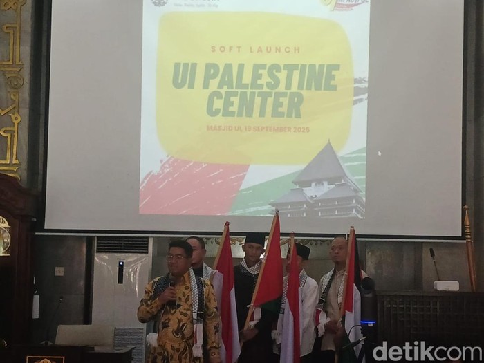 Rektor UI Prof Heri Hermansyah dalam peluncuran UI Palestine Center di Kampus UI Depok