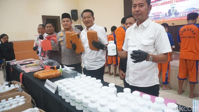 Rilis kasus narkoba di Jombang.