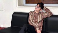 Akun TikTok Rizky bernama @riezky.kabah. Hingga saat ini, ia memiliki 2,6 juta followers.