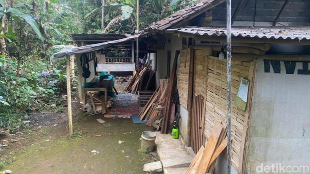 Rumah persembunyian Iwan pelaku pembunuhan terhadap Serda RS anggota TNI di Dusun Siwiu Kelurahan Kepil, Kecamatan Kepil Wonosobo.