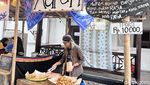 Melihat Lebih Dekat Kue Kontol Kejepit yang Legit di Pasar Kangen Jogja