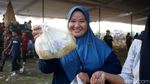 Meriahnya Festival Gerebek Tahu di Jombang