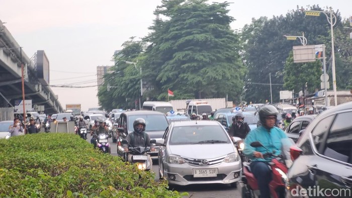 Situasi Jalan TB Simatupang, Jaksel, Jumat (19/9/2025).
