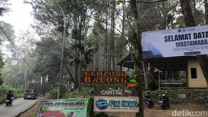 Suasana lokasi wisata Lempong Balong Kuningan