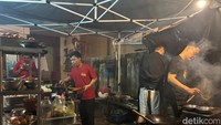 Warung tendaan ini terinspirasi dari warung-warung makan yang ada di pasar tradisional Vietnam. Foto: detikcom/Riska Fitria
