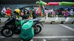 Ular Raksasa Warnai Aksi Tuntut Keadilan Iklim dan Energi Bersih di Jakarta