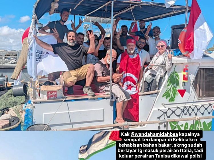 Senyum Wanda Hamidah-Tim, Kapal Berlayar Lagi ke Gaza Usai Terdampar di Kelibia