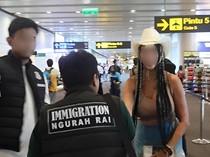Terpopuler: Bule AS Dideportasi Terbukti Buka Kelas Seks di Bali-2 Pendaki Nekat