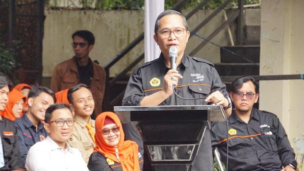 Yusman Taufik.