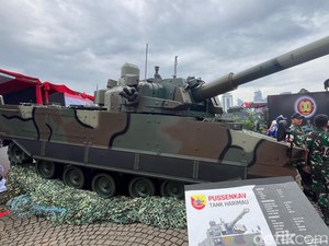 Melihat Tank Harimau hingga Panser Badak yang Dipamerkan TNI AD di Monas
