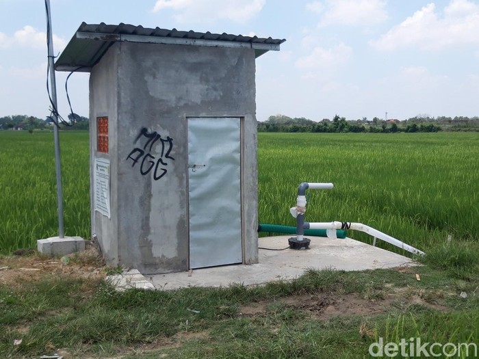 Bangunan rumah pompa air yang viral di media sosial.