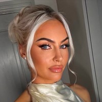 Dia bilang ingin menyelesaikan pertandingan. Itu keren sekali. Tahun lalu dia menghubungi agenku dan ingin main di akhir tahun, tapi sepertinya aku sedang berlibur. Kami membicarakannya tadi malam dan kami akan berusaha keras untuk menyelesaikan pertandingan sebelum akhir tahun, dan itu akan sangat keren. Foto: Instagram Charley Hull