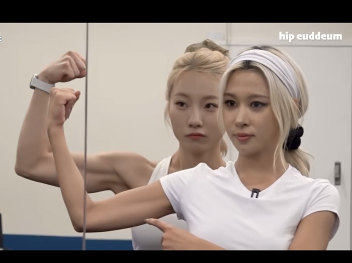 Dayoung WJSN mengungkap cara dietnya hingga berhasil turun 12 kg.