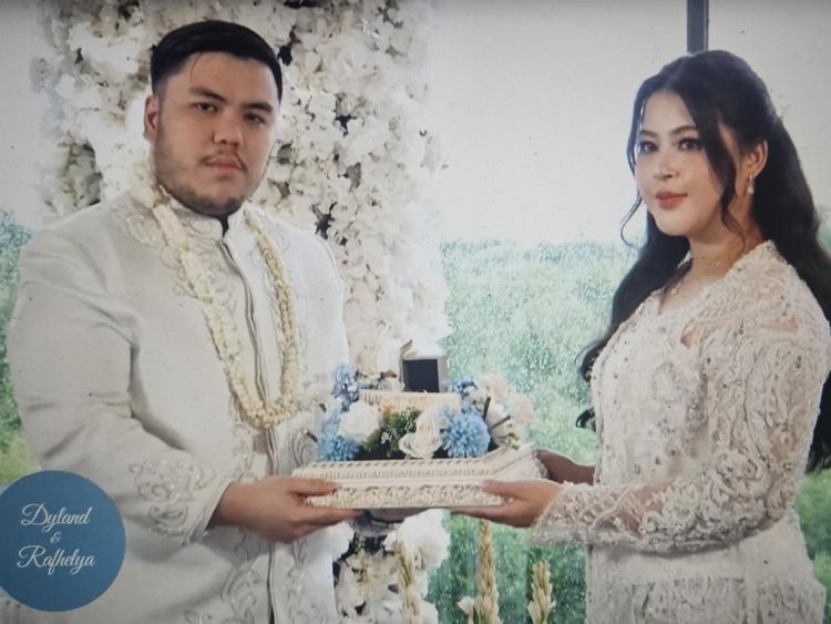 Congrats! YouTuber Dyland PROS Resmi Menikah dengan Rafhelya Nufa