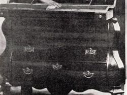 Kamera Ini Berhasil Rekam Sosok Misterius yang Bikin Merinding