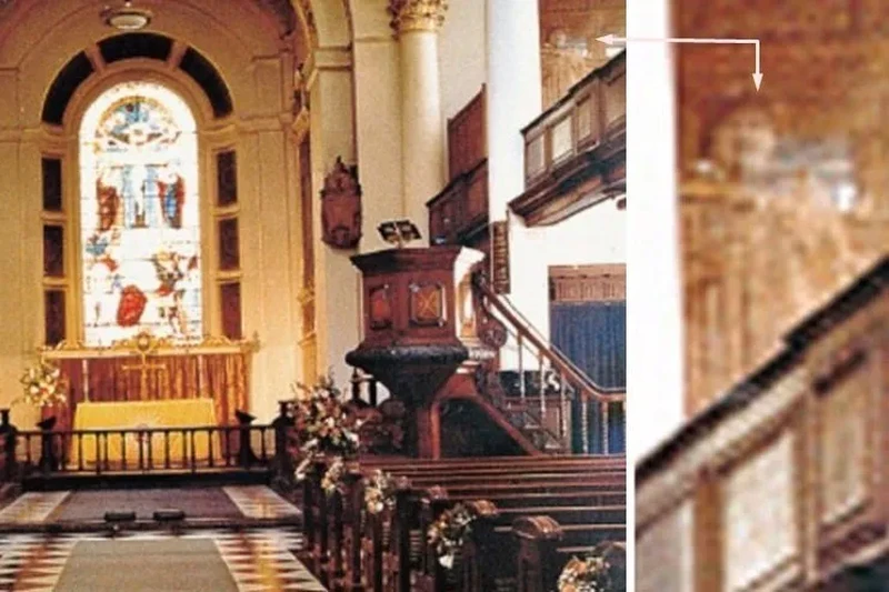 Foto Penampakan Hantu