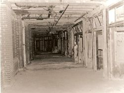 Kamera Ini Berhasil Rekam Sosok Misterius yang Bikin Merinding