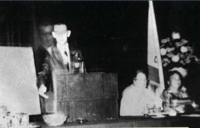 Foto Penampakan Hantu