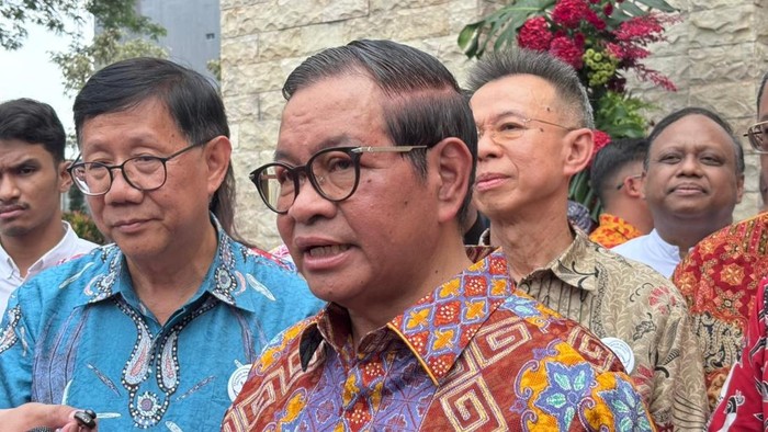 Gubernur DKI Jakarta Pramono Anung usai peresmian Taman Doa Kasih Mulia Sejati di Rawa Buaya, Jakarta Barat, Sabtu (20/9/2025).