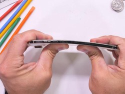 iPhone Air Disiksa Habis-habisan, Begini Nasib HP Tertipis Apple?