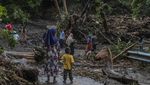 Longsor Tutupi Jalan Lingkar Ternate, Akses Taduma-Togafo Terputus