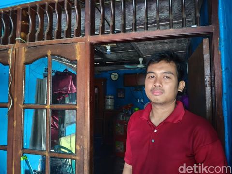 Jaya, keluarga korban yang rumahnya ditabrak bus TransJ di Cakung