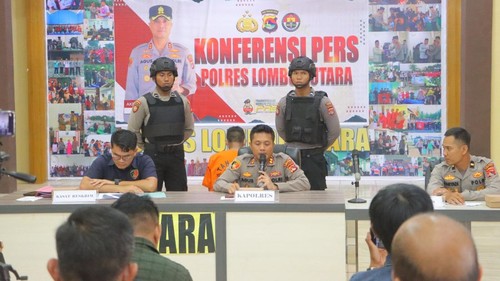 Kapolres Lombok Utara AKBP Agus Purwanta memimpin konferensi pers terkait kasus pembunuhan mahasisiwi Unram di Pantai Nipah, Sabtu (20/9/2025). (Dok. Polres Lombok Utara)
