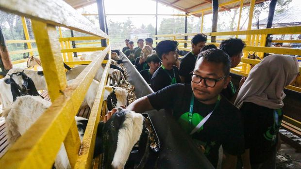 Mahasiswa Green Leadership Academy mengunjungi Tabung Harmoni Hijau, Sabtu (19/9/2025).