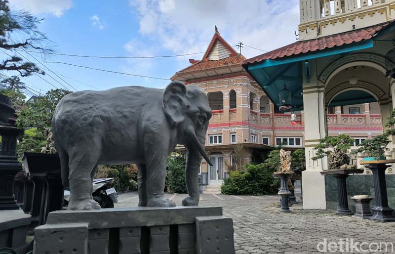 Rumah Gajah Mungkur di Gresik