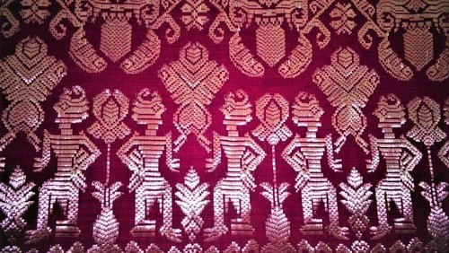Songket Bali, salah satu tenunan warisan budaya di Pulau Dewata.