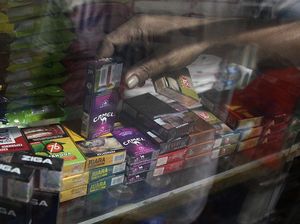 Menkeu Purbaya Kaget Cukai Rokok 57%: Tinggi Amat, Firaun Lu