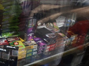 Aturan Kemasan Polos Rokok Tuai Kekhawatiran Industri, Ini Dampaknya