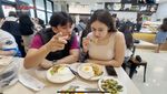 Vika Kolesnaya dan Billy Syahputra Kompak Makan di Warteg sampai Cicip Durian