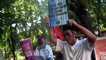 Aksi Draw The Line di Makassar, Warga Pesisir Teriakkan Tolak Tambang Merusak
