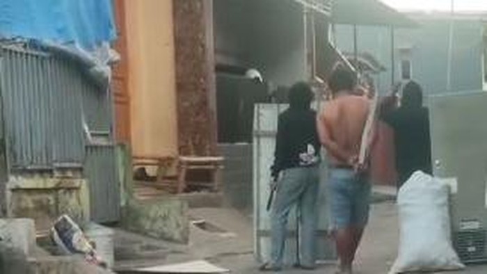 Bentrokan antarwarga kembali terjadi wilayah Kecamatan Tallo, Makassar pada Minggu (21/9/2025).