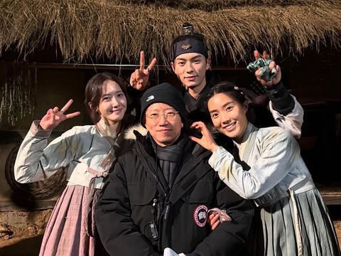 Behind-the-scene drama Korea Bon Appétit, Your Majesty dibagikan Lim Yoona lewat Instagram.
