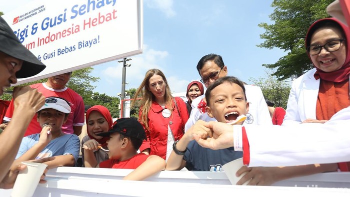 Bulan Kesehatan Gigi Nasional (BKGN) 2025 digelar dengan mengusung tema “Cek Gigi dan Gusi – Bebas Biaya, Bebas Cemas, Bebas Ribet.”