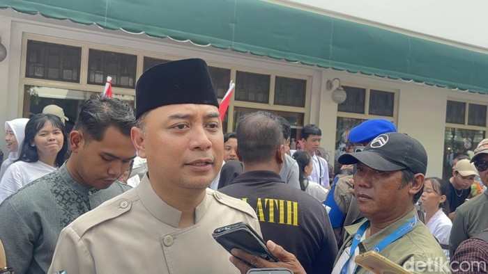 Eri Cahyadi Jadi Residen Soedirman dalam Teatrikal Perobekan Bendera