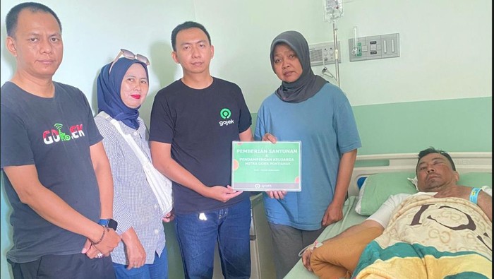 Gojek menyalurkan bantuan dana ke driver mitra yang dipukul anggota TNI.